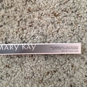Mark Kay facial highlighting pen shade 1